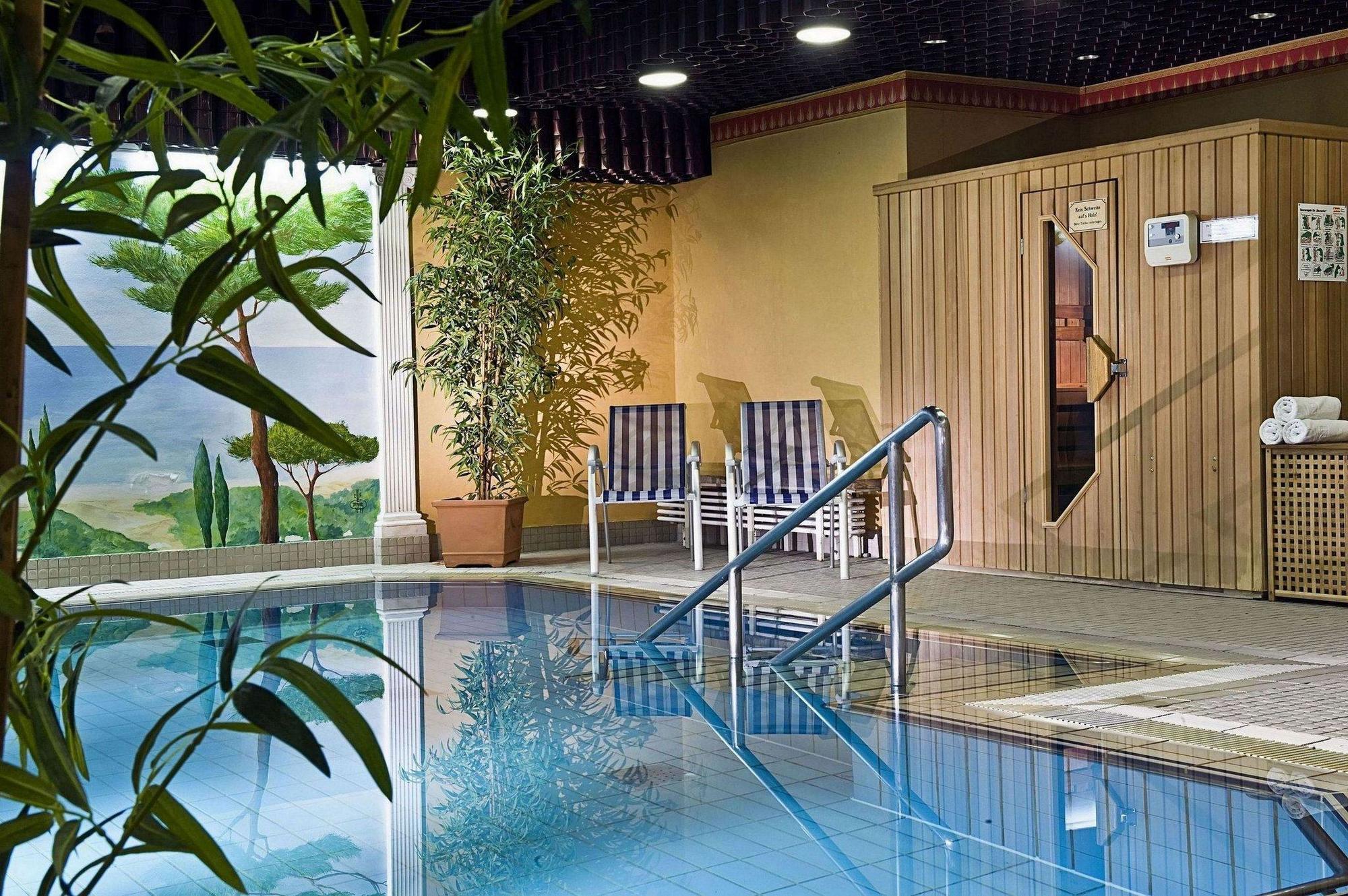 Mondial Am Kurfuerstendamm Отель 4*